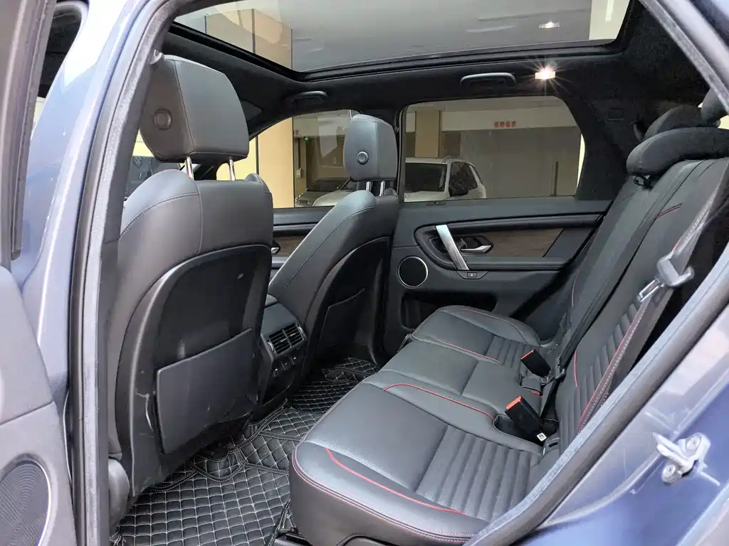 Land Rover Discovery Sport 2021 — фото 10
