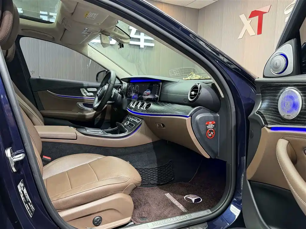 Mercedes-Benz E-Class 2019 — фото 11