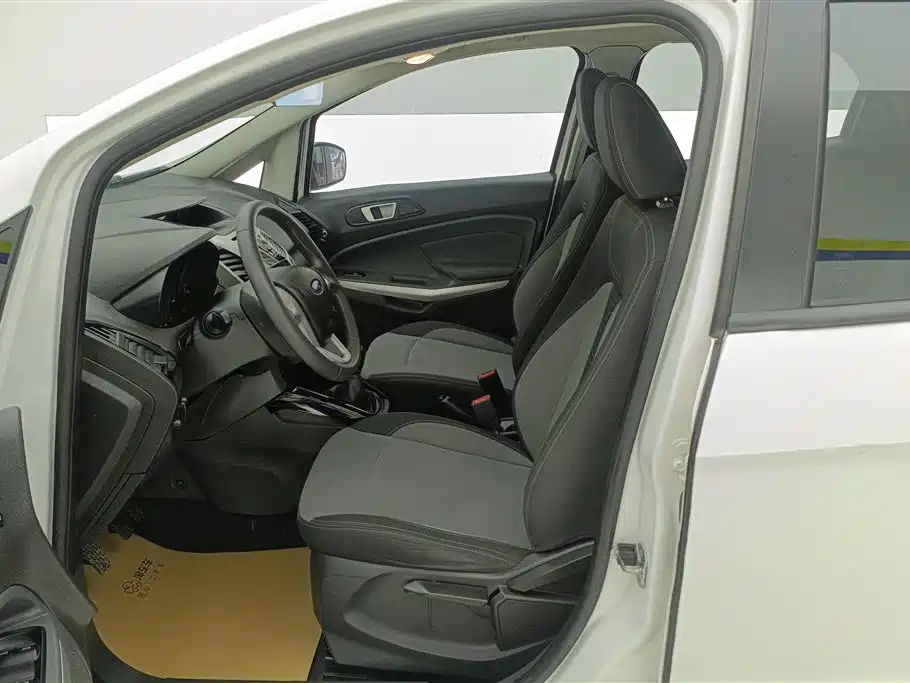 Ford Ecosport 2016 — фото 9