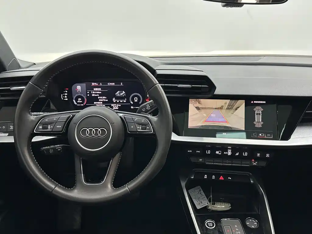 Audi A3 2022 — фото 12