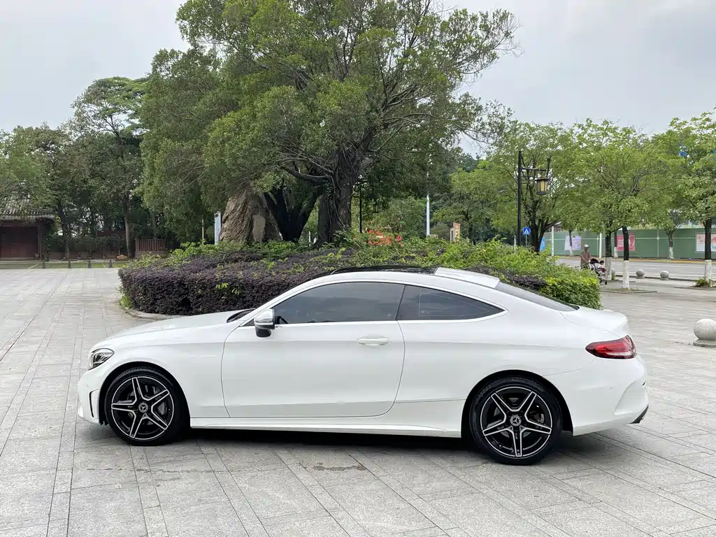 Mercedes-Benz C-Class 2019 — фото 10