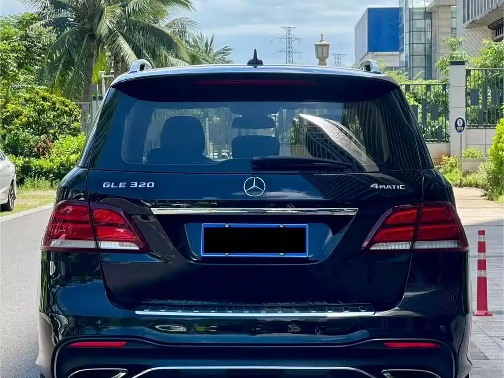 Mercedes-Benz GLE 2017 — фото 8