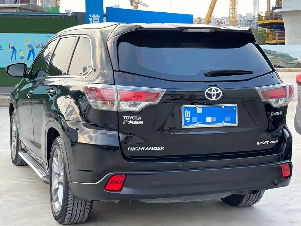 Toyota Highlander 2015 — фото 9