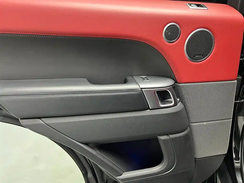 Land Rover Sport 2019 — фото 16