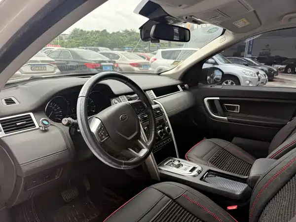 Land Rover Discovery Sport 2017