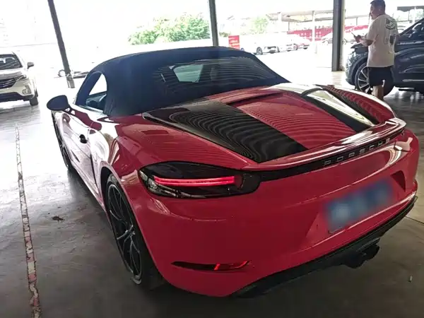 Porsche 718 2022