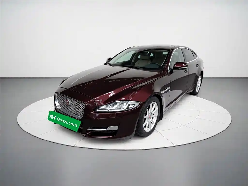 Jaguar XJ 2016 — фото 2