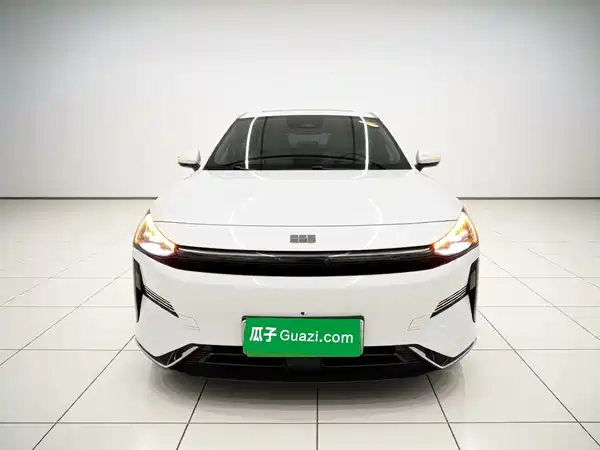 Geely Galaxy L6 2024