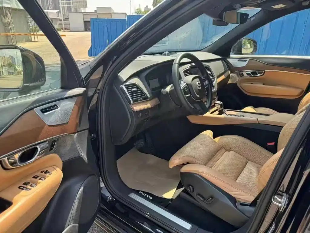 Volvo XC90 2017