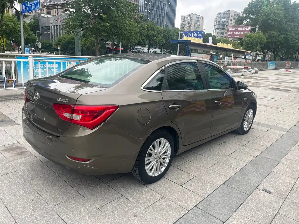 Buick Excelle 2015
