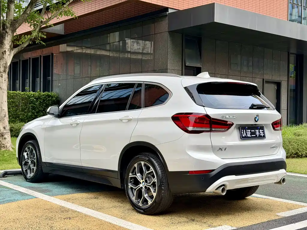 BMW X1 2021 — фото 12