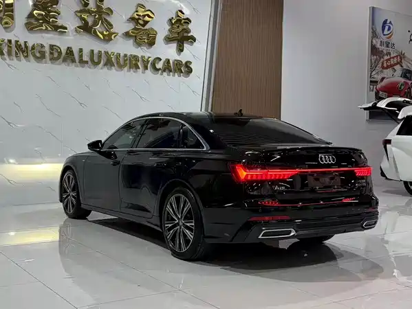 Audi A6L 2022