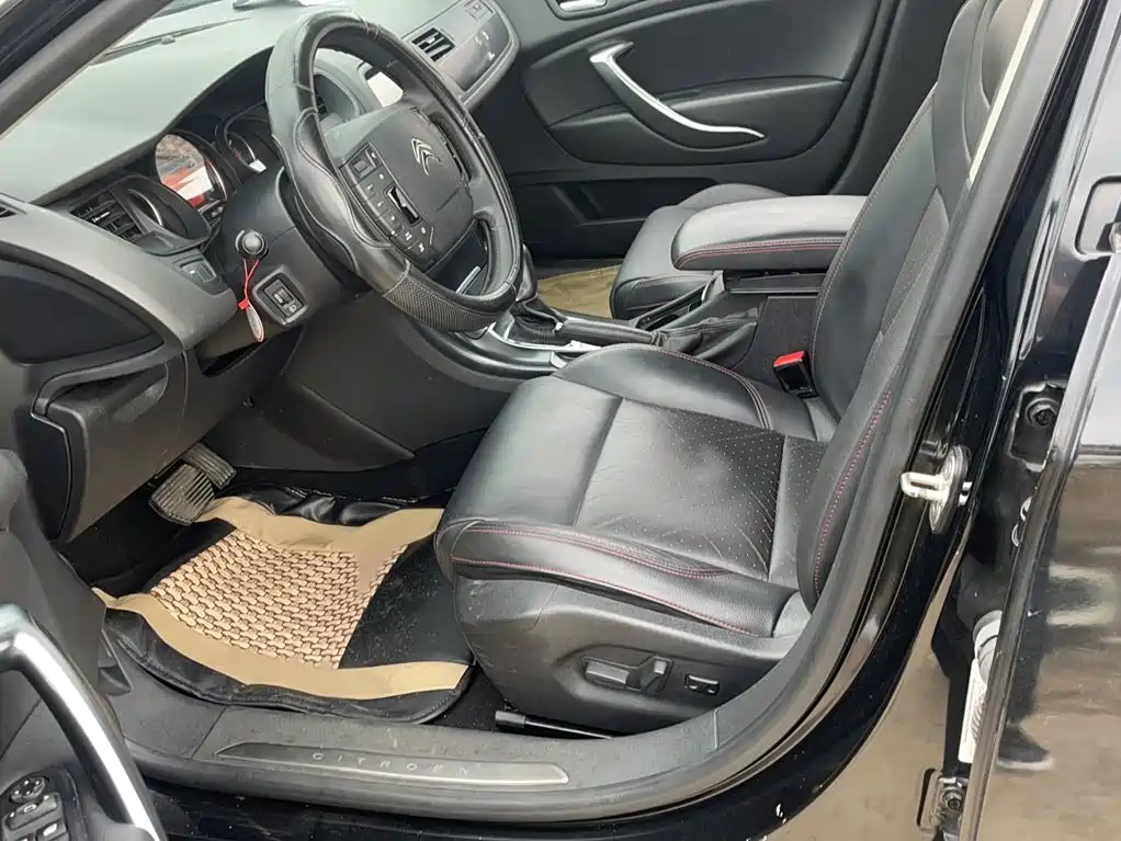 Citroën C5 2015 — фото 13