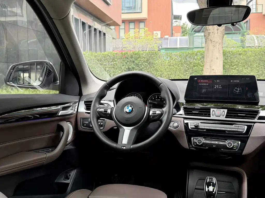 BMW X1 2021 — фото 17