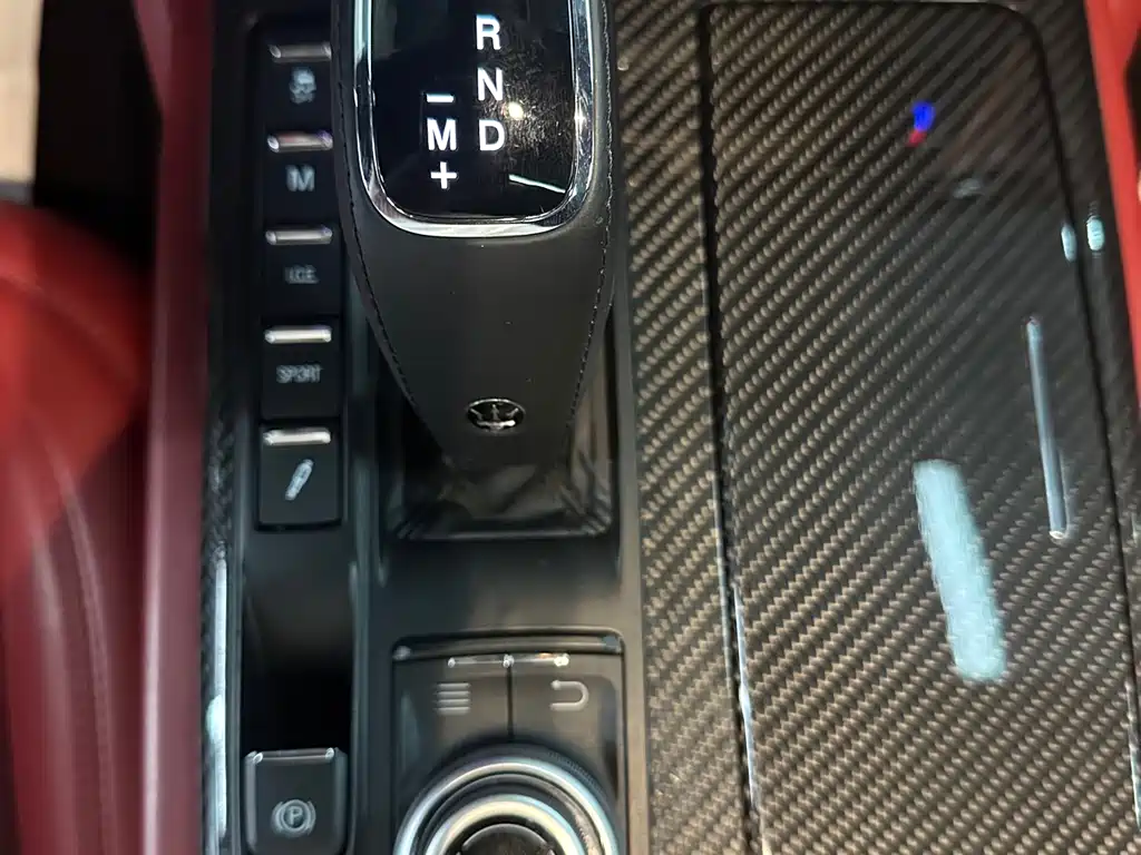 Maserati Quattroporte 2017 — фото 10