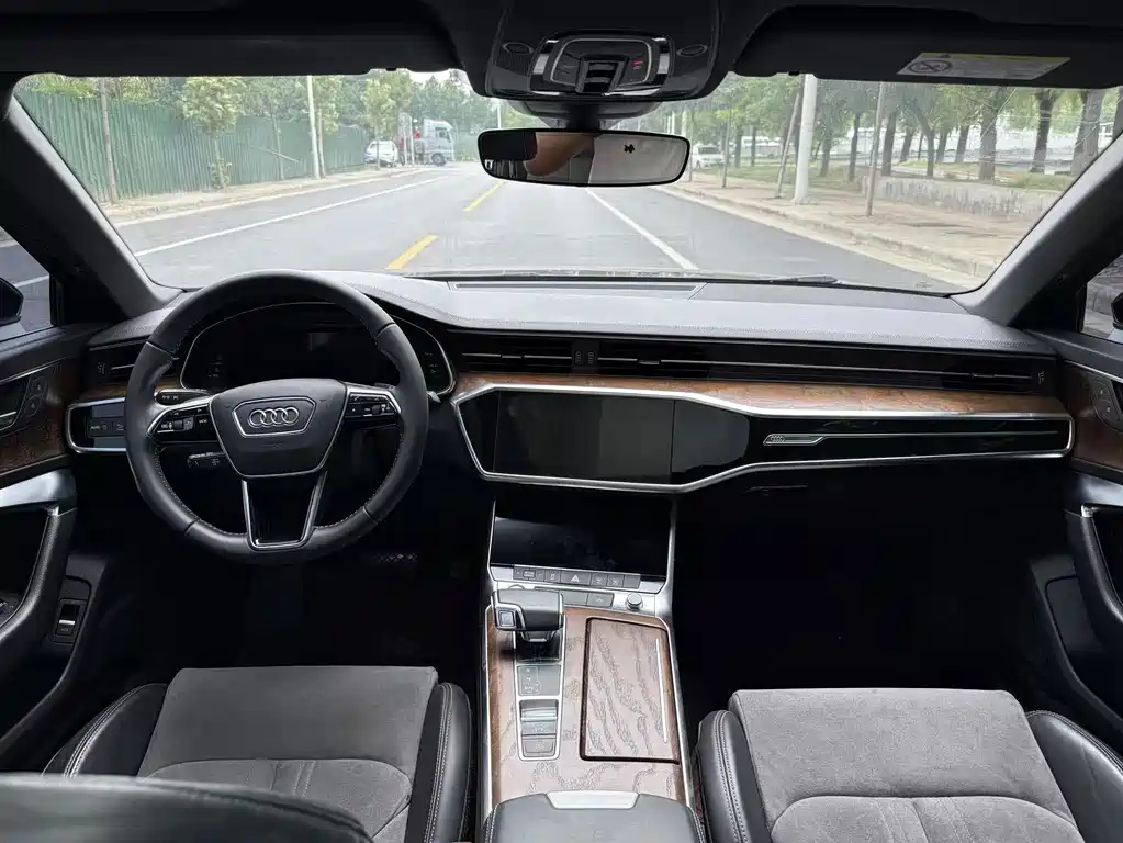 Audi A6L 2019