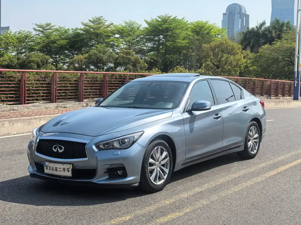 Infiniti Q50L 2015 — фото 1