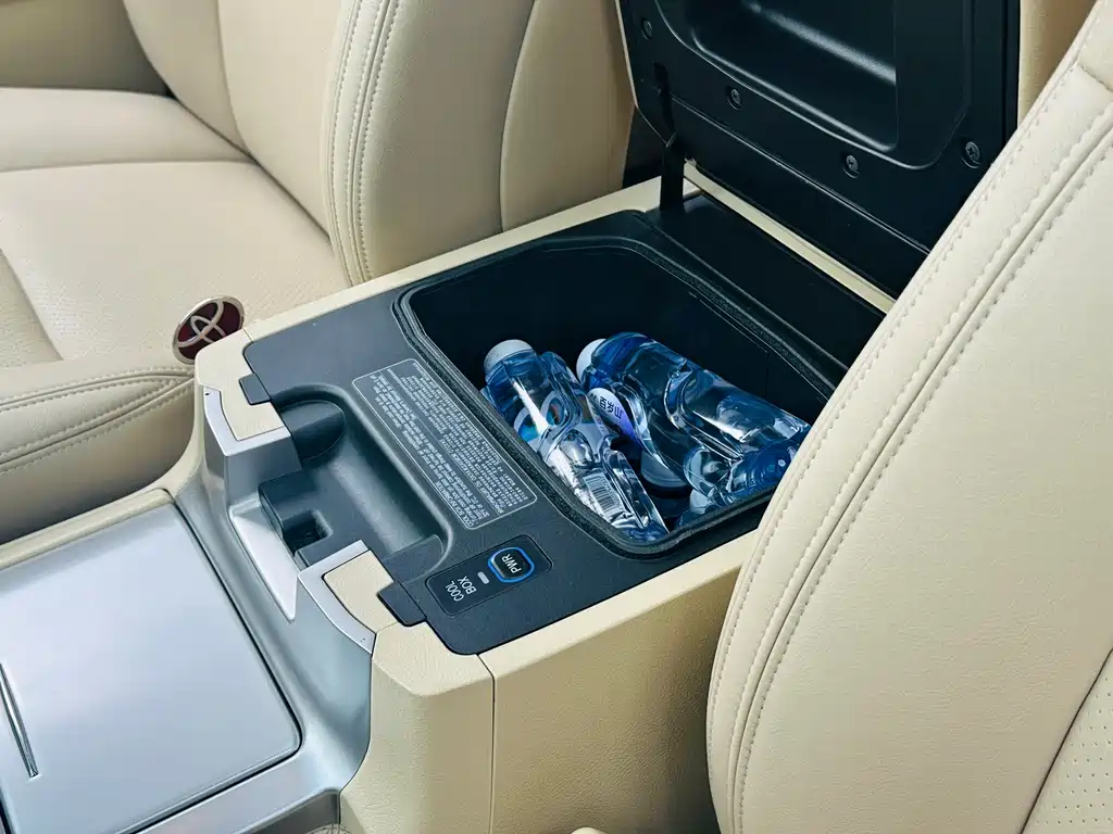 Toyota Land Cruiser 2017 — фото 13
