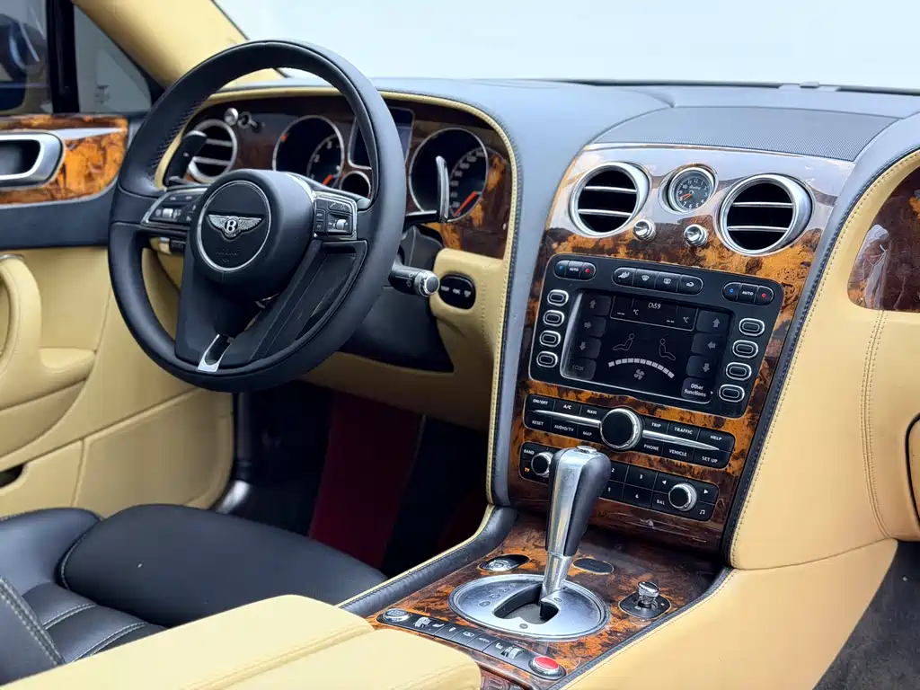 Bentley Flying Spur 2007 — фото 12