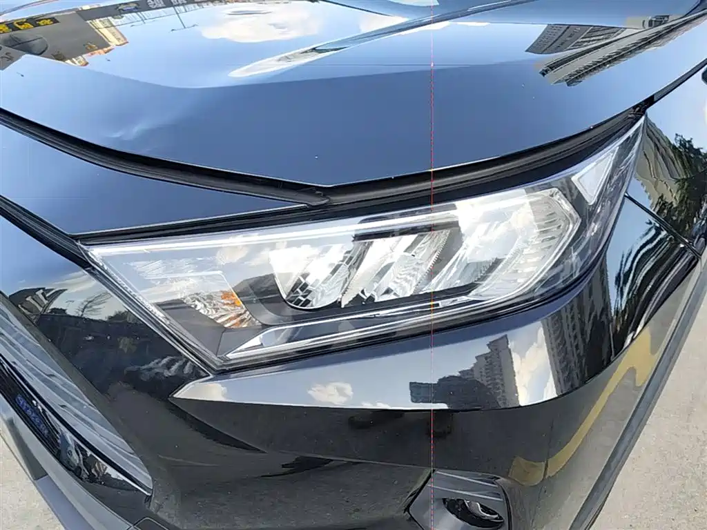 Toyota RAV4 2021 — фото 24