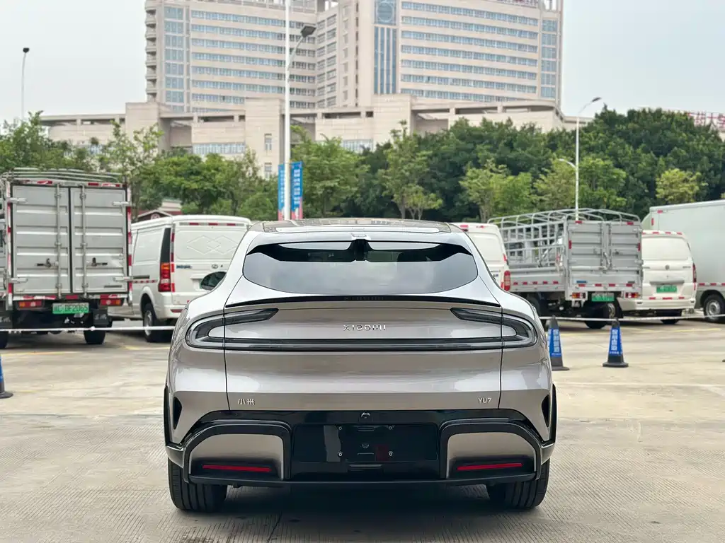 Xiaomi YU7 2025 — фото 5