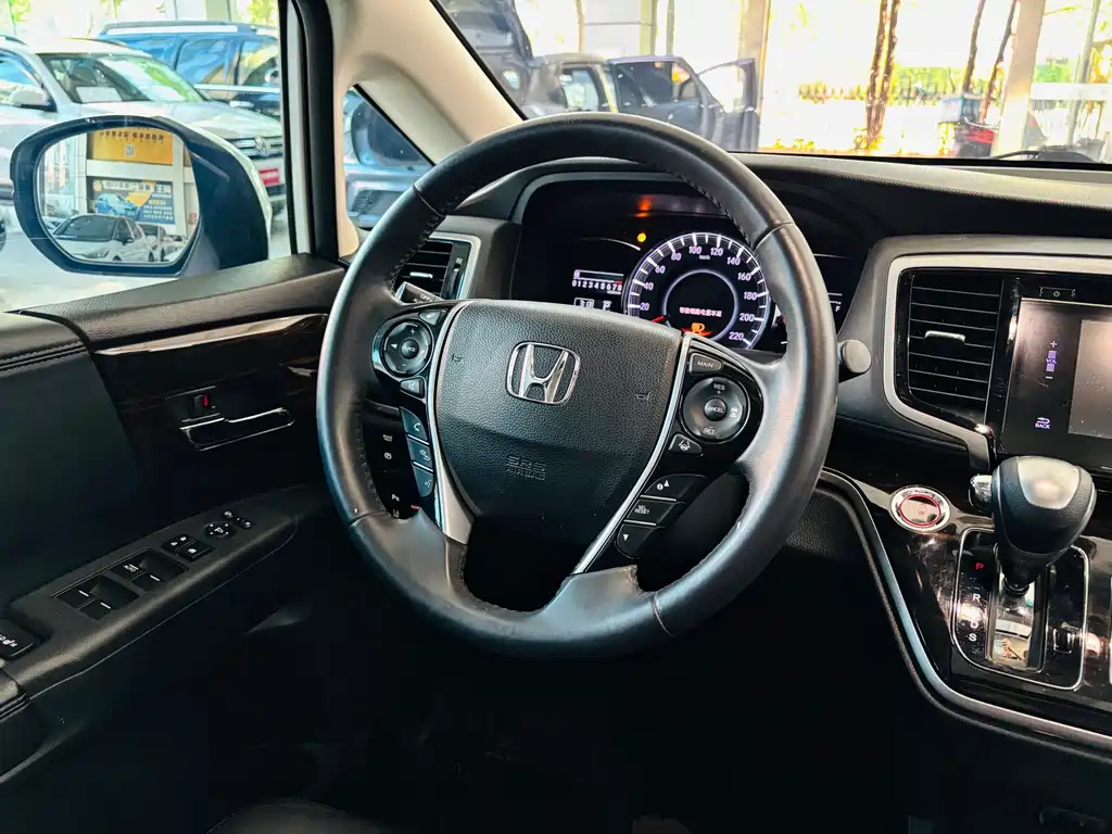 Honda Odyssey 2019 — фото 20