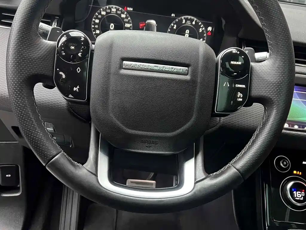 Land Rover Evoque 2020 — фото 6