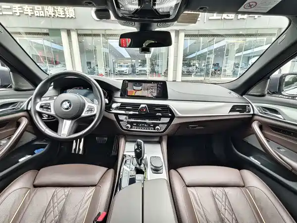BMW 5 Series 2020