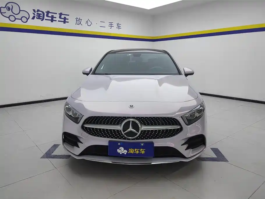 Mercedes-Benz A-Class 2023 — фото 2