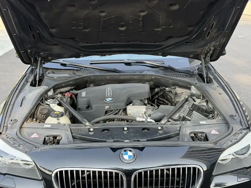 BMW 5 Series 2013 — фото 14