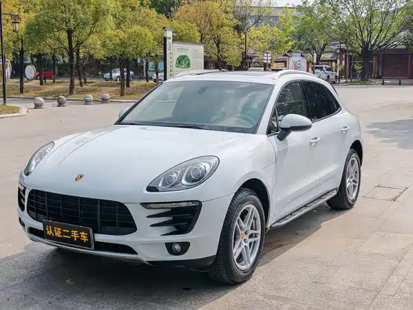 Porsche Macan 2016