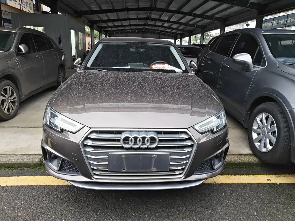 Audi A4L 2019 — фото 2