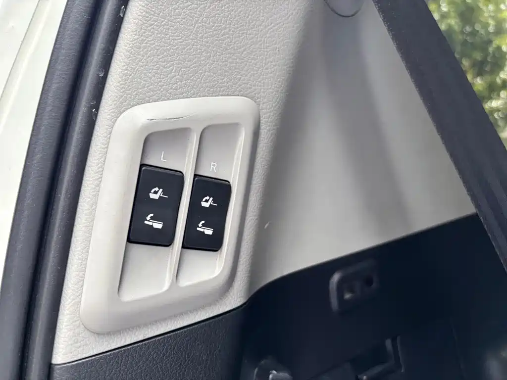 Toyota Prado 2019 — фото 23