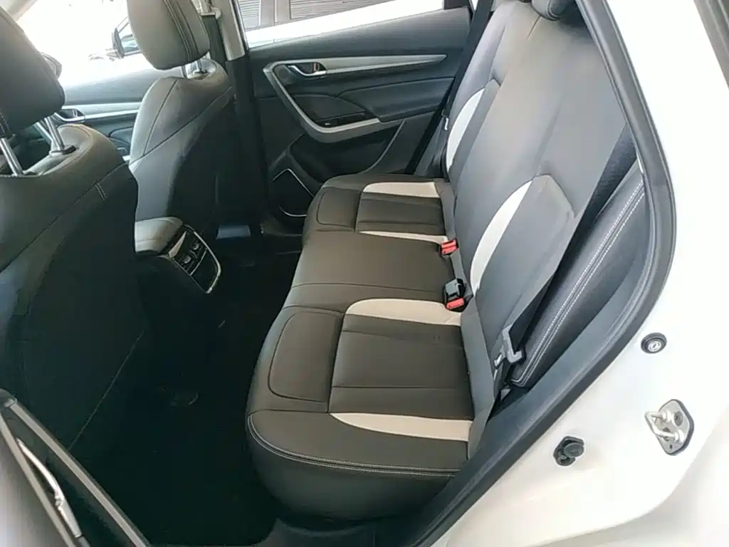 Dongfeng Fengshen AX7 2021 — фото 17