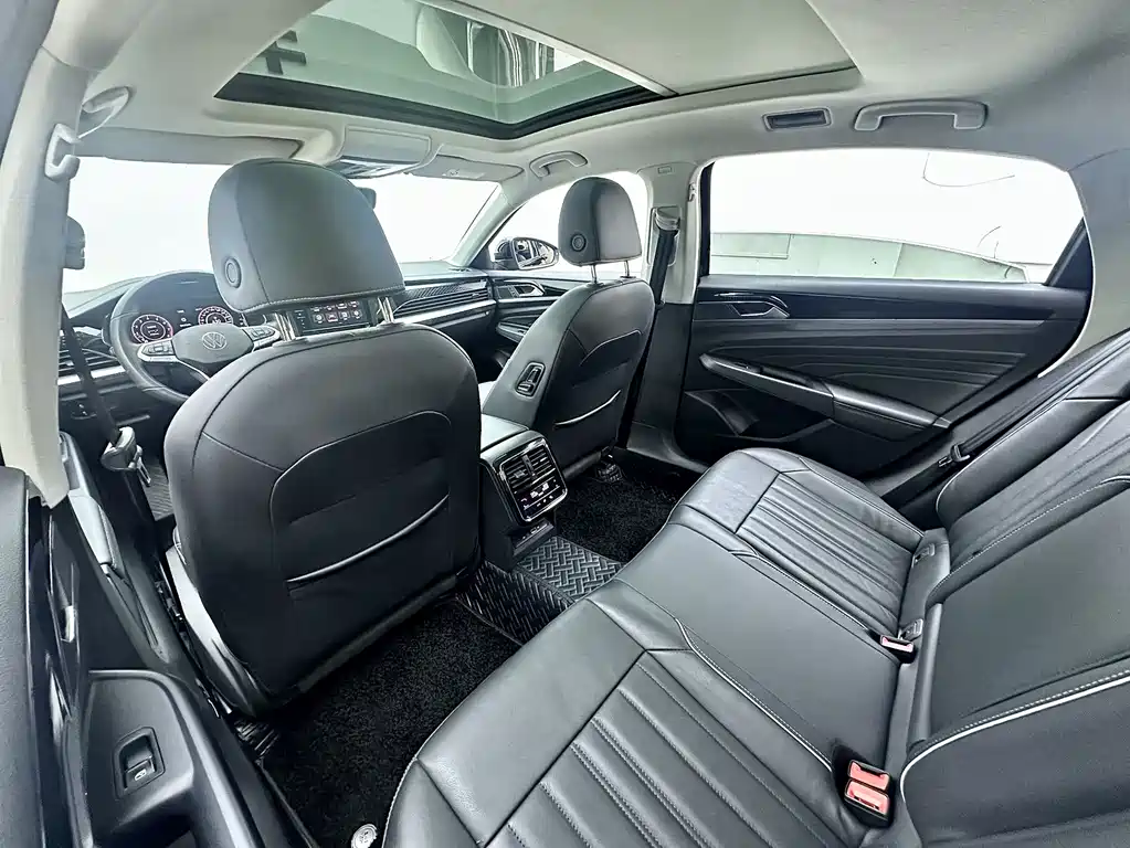 Volkswagen Passat 2022