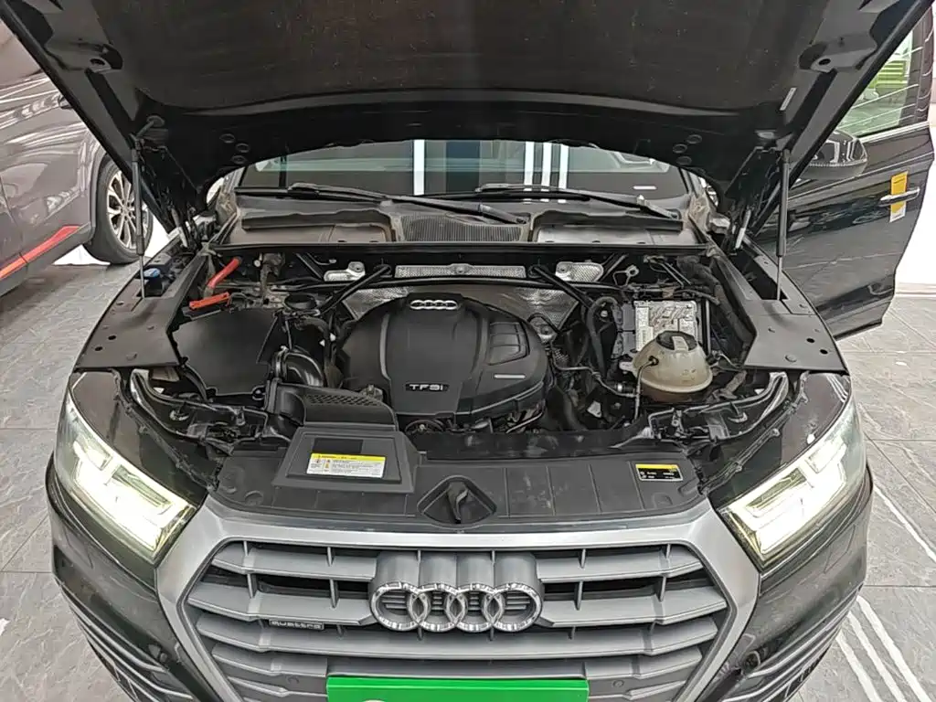 Audi Q5L 2019 — фото 20