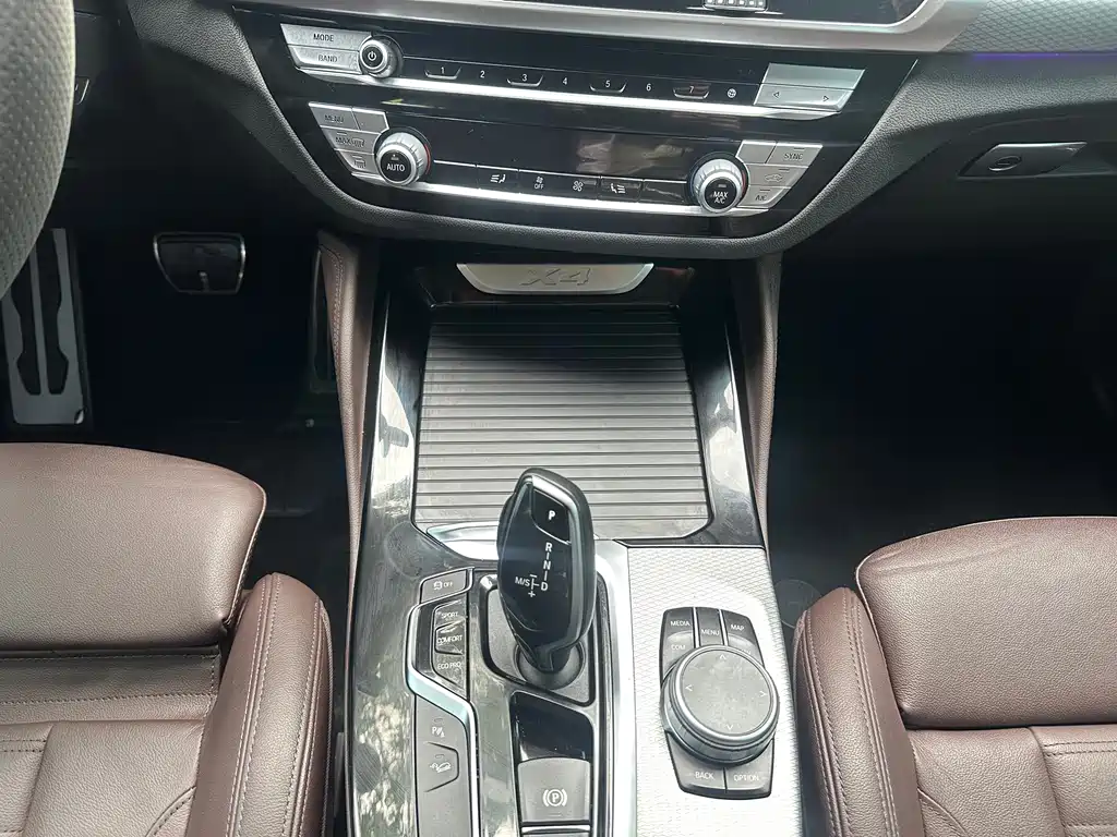 BMW X4 2020 — фото 17