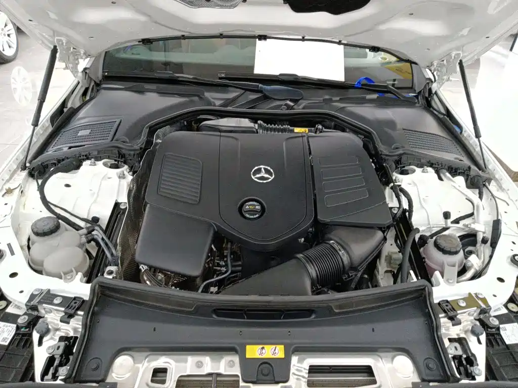 Mercedes-Benz C-Class 2024 — фото 20