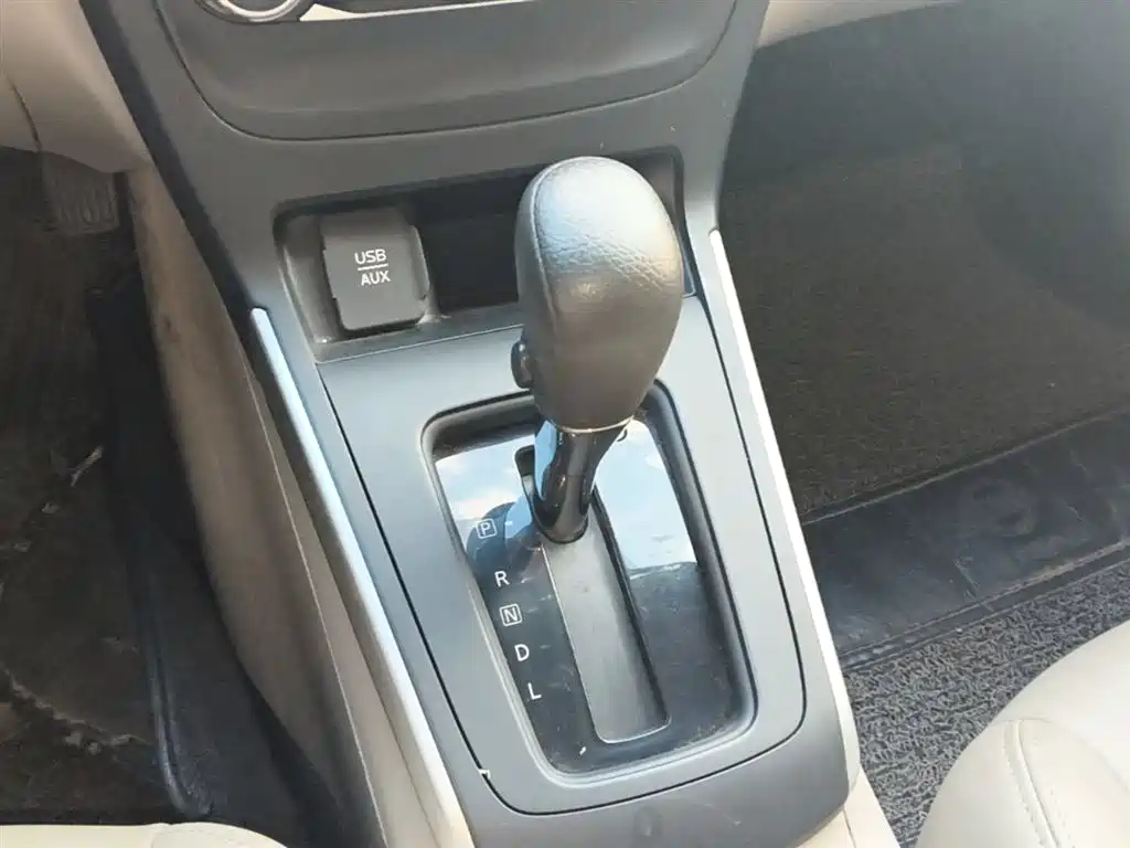 Nissan Sylphy 2018 — фото 14