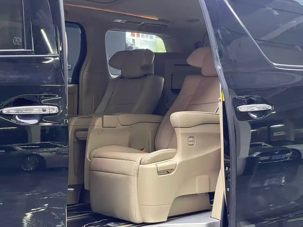 Toyota Alphard 2013 — фото 10