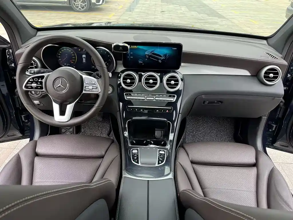 Mercedes-Benz GLC 2020 — фото 25