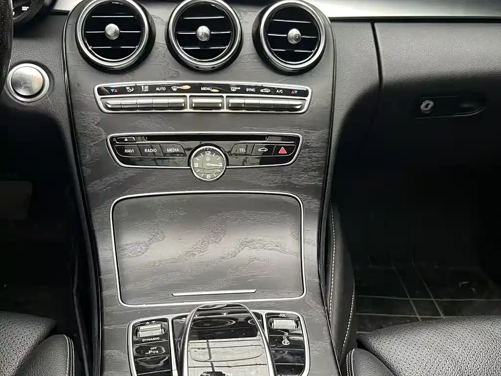 Mercedes-Benz C-Class 2018 — фото 12