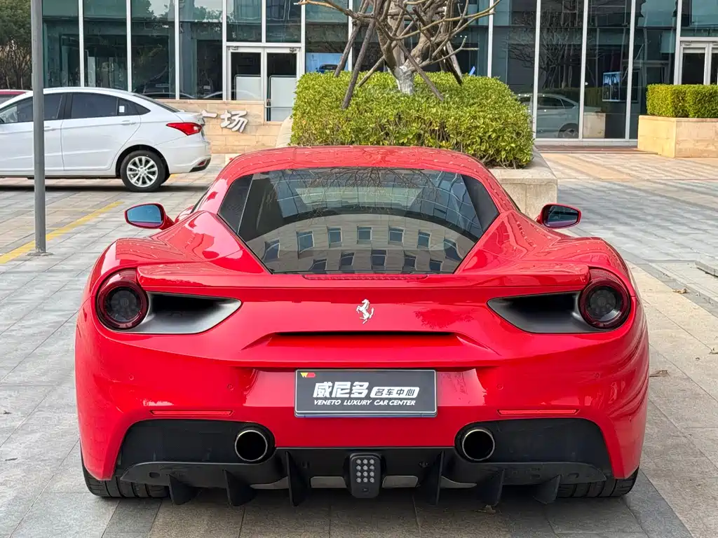 Ferrari 488 2018 — фото 9