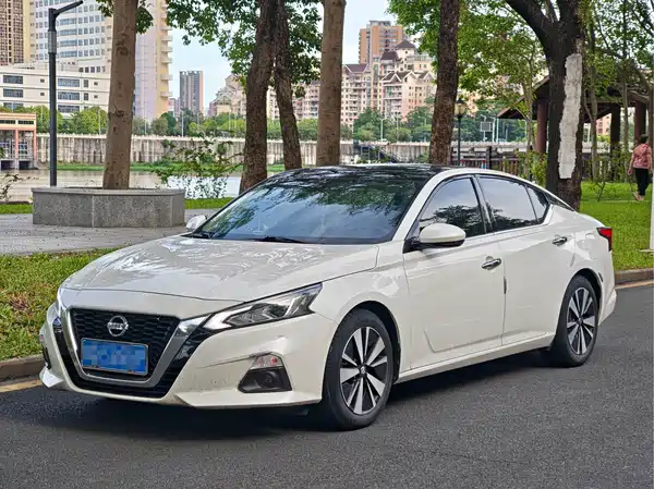 Nissan Teana 2022