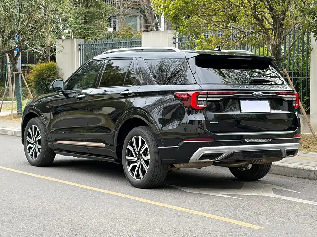 Ford Explorer 2024 — фото 10