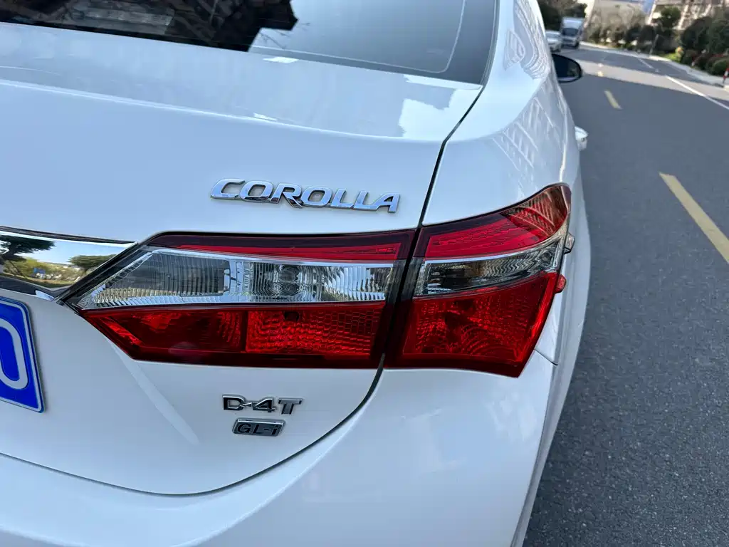 Toyota Corolla 2018 — фото 18