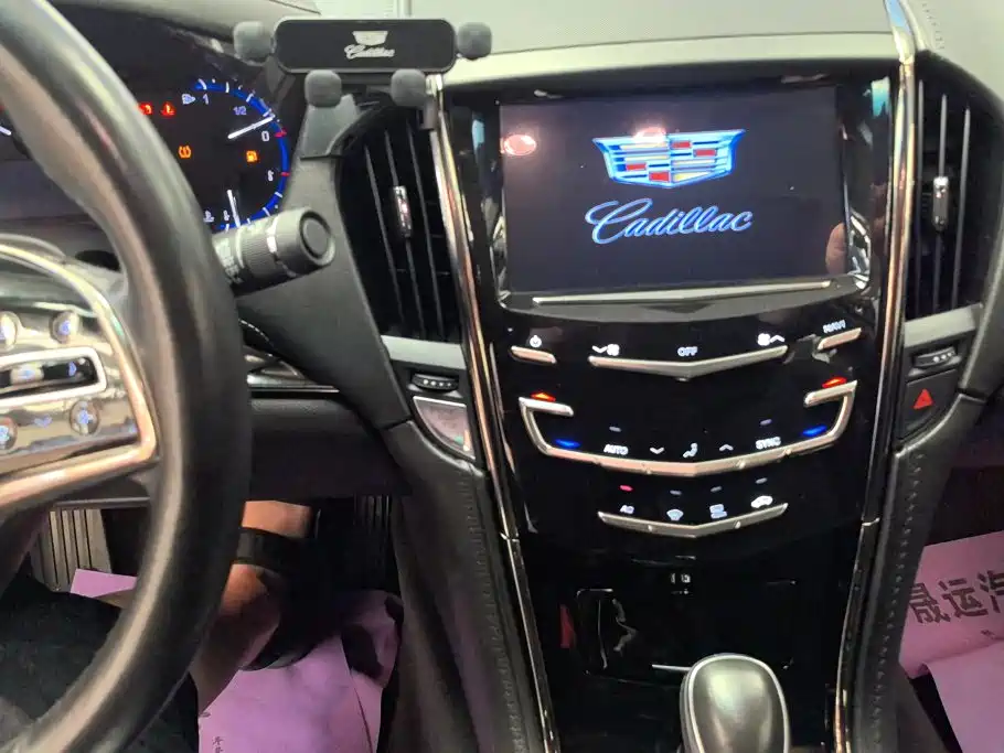 Cadillac ATS-L 2016 — фото 13