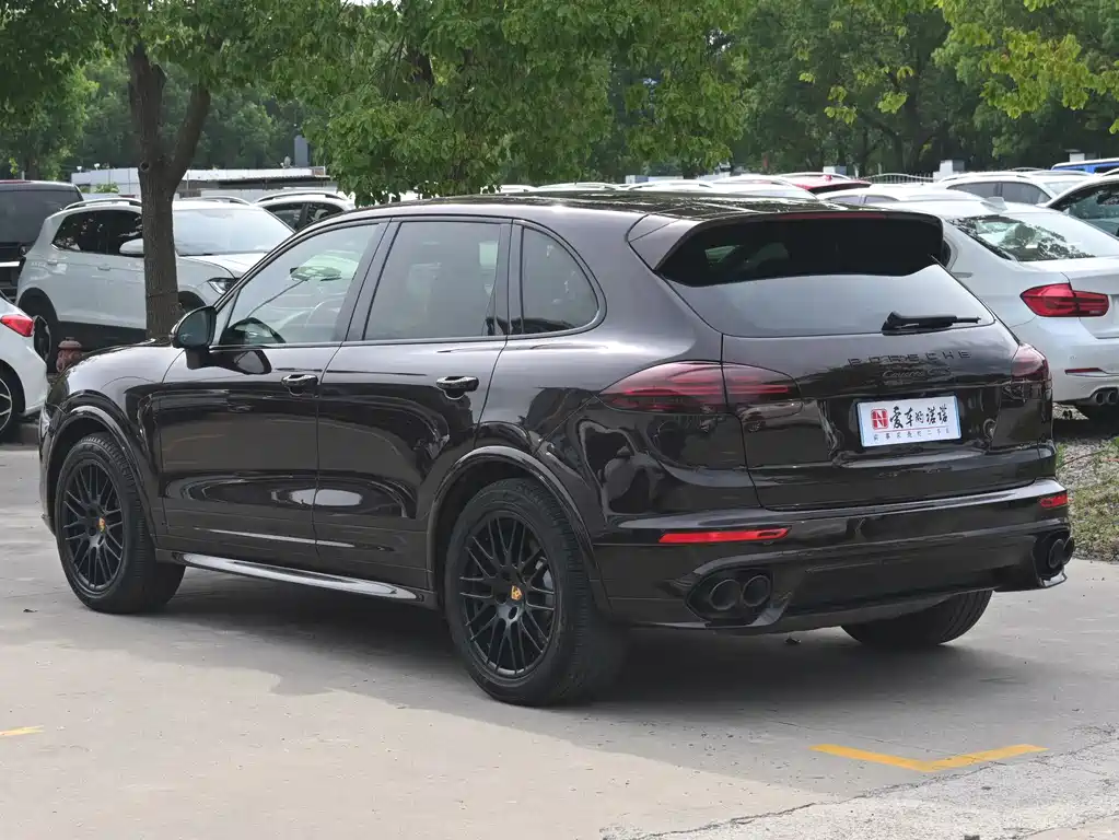 Porsche Cayenne 2016 — фото 3