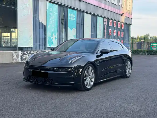 Zeekr 001 2023