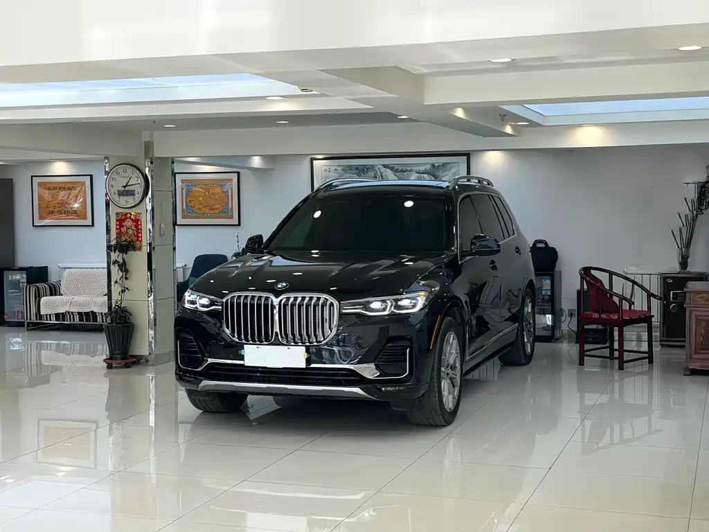 BMW X7 2020 — фото 1